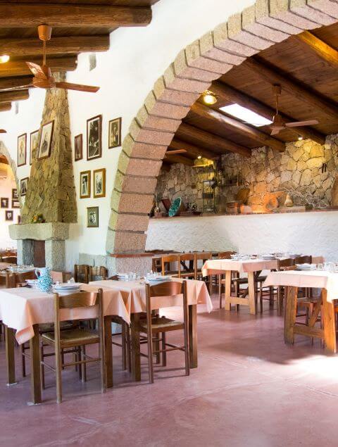 The farmhouse of Agriturismo Lu Branu