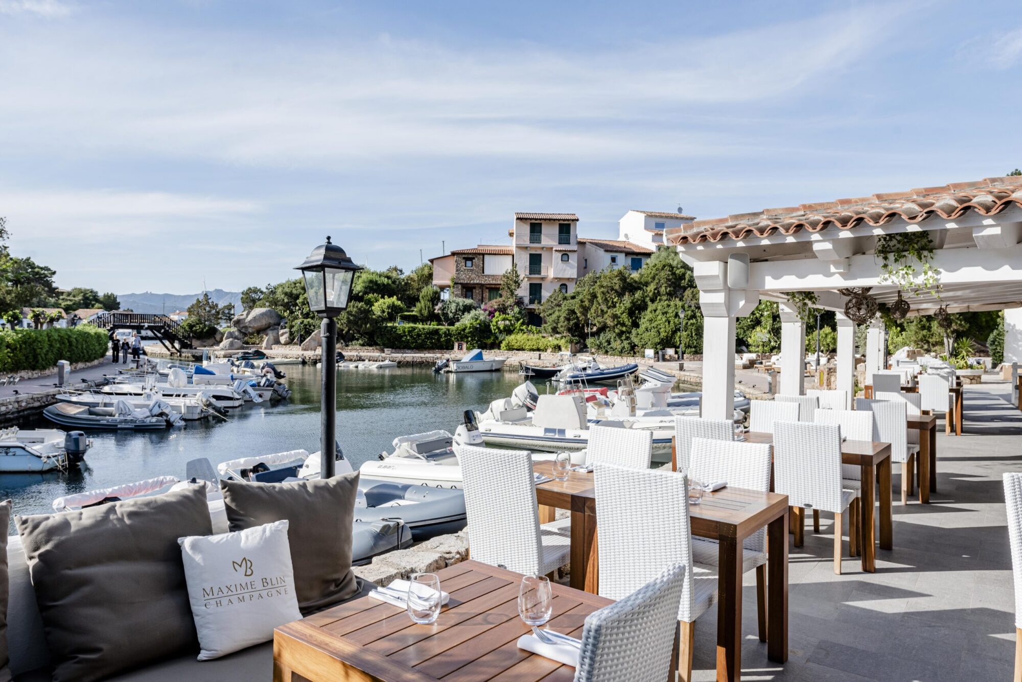 The garden tables of Bambusa in Porto Rotondo