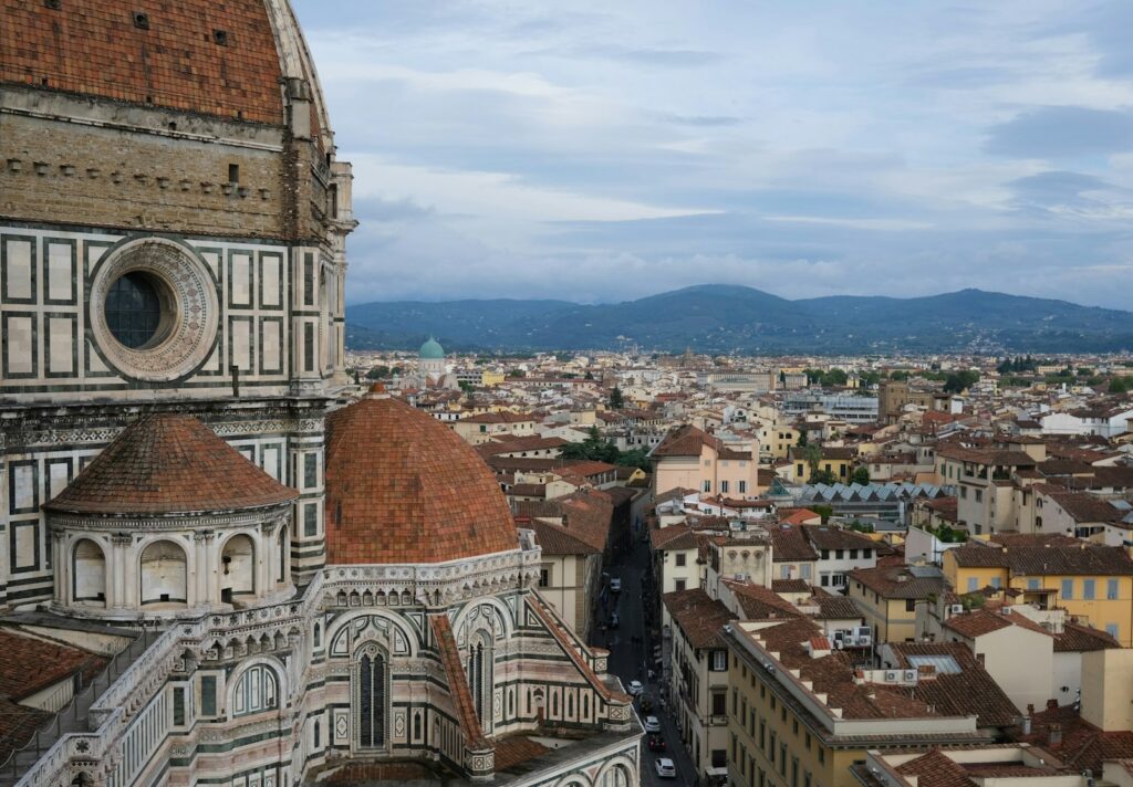Portale by Paulo Airaudo Arrives at Florence’s Porta Rossa Hotel
