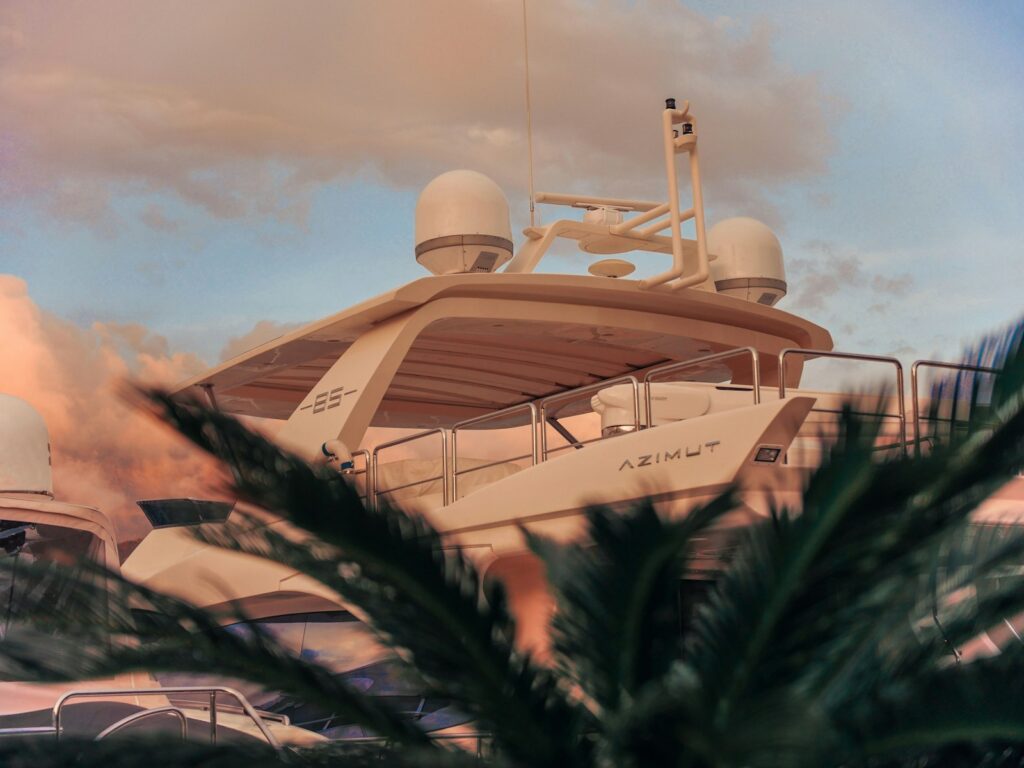Benetti B.Neos 40M: Inside the Upper-Deck Owner’s Apartment