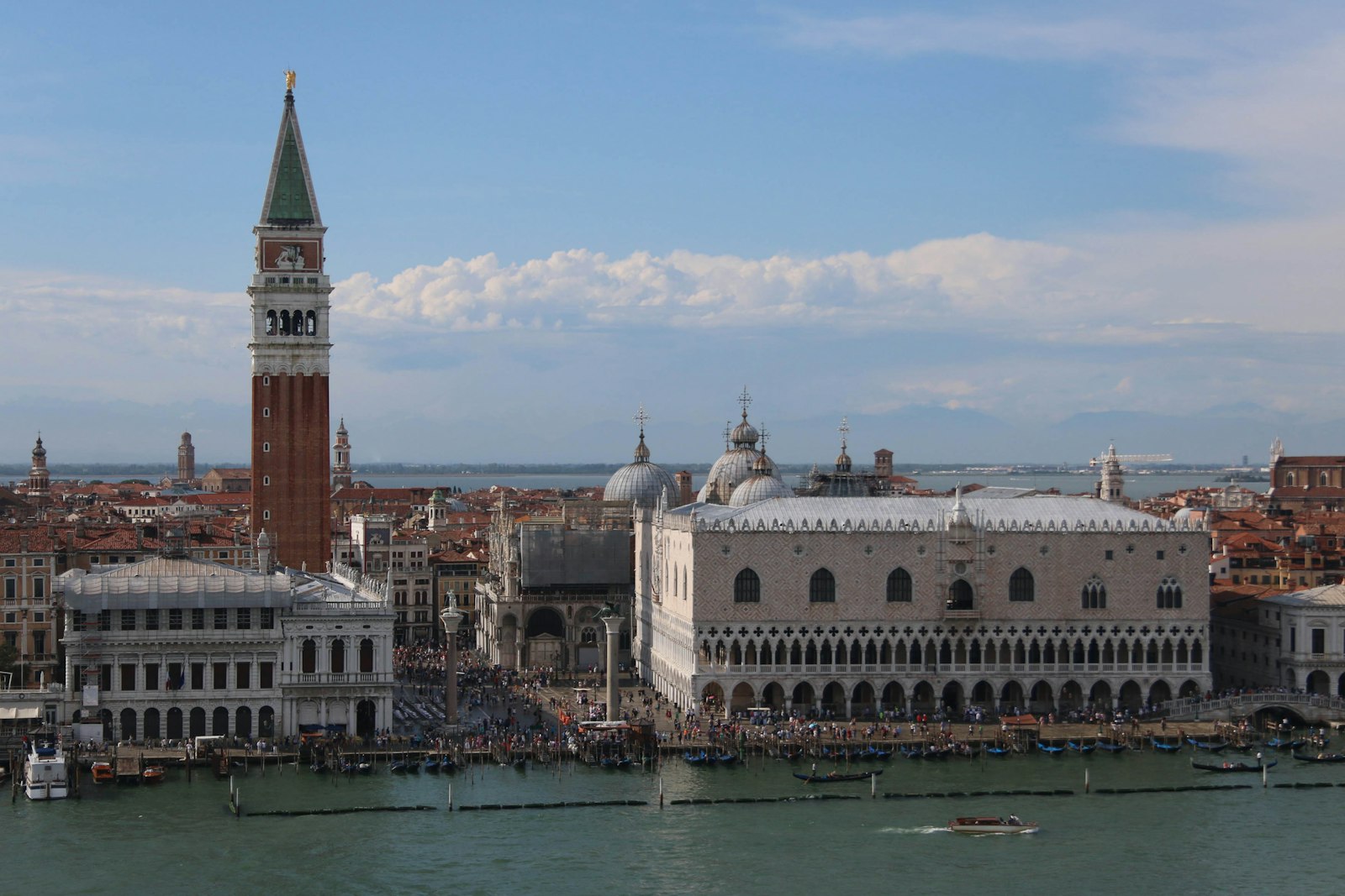 Best Luxury Hotel Awards Names 30 Finalists for 2026