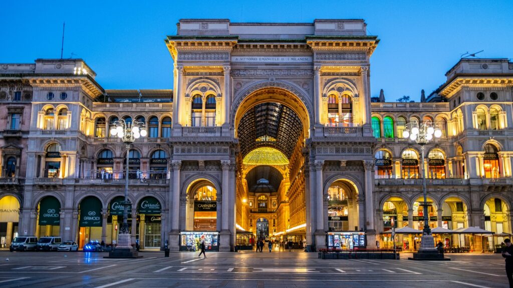 Milan Fashion Week SS27: 54 shows, 1 Moschino debut and a week without Versace