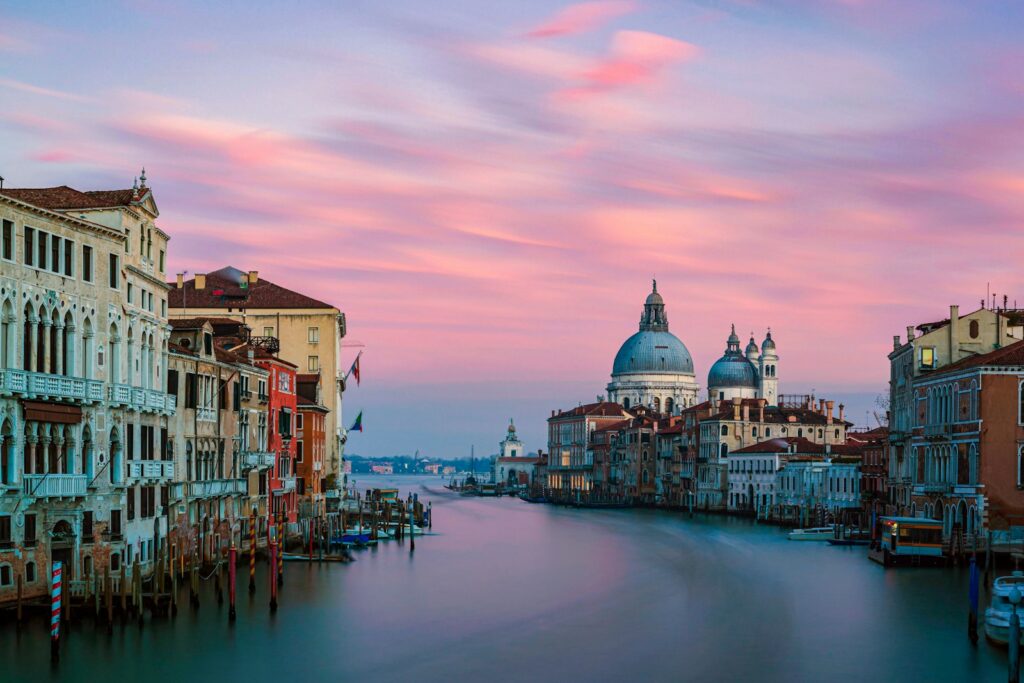 Venice in October 2026: the Biennale’s last 8 weeks, no fee and 3 new hotels