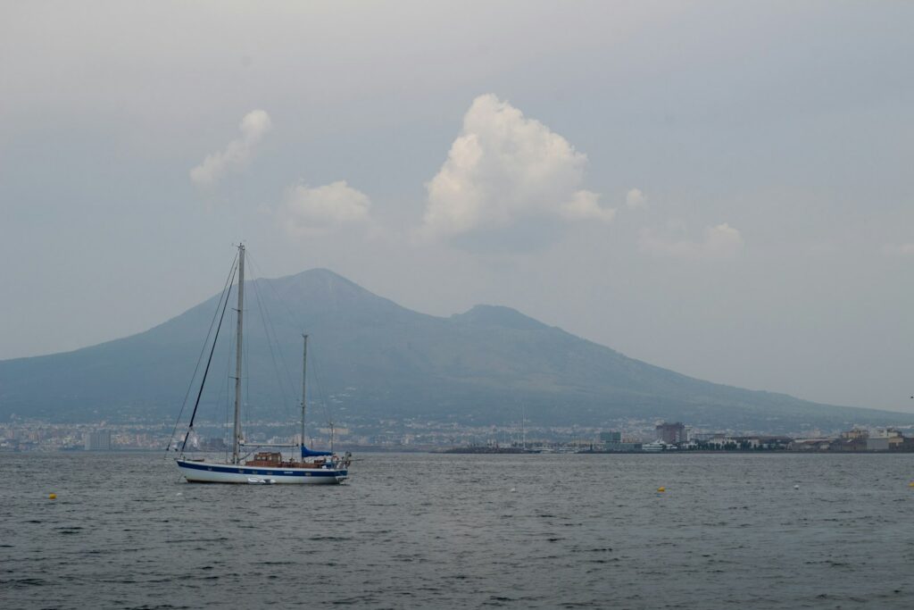 America’s Cup 2027 in Naples: the dates from 22 May, where to stay and dine