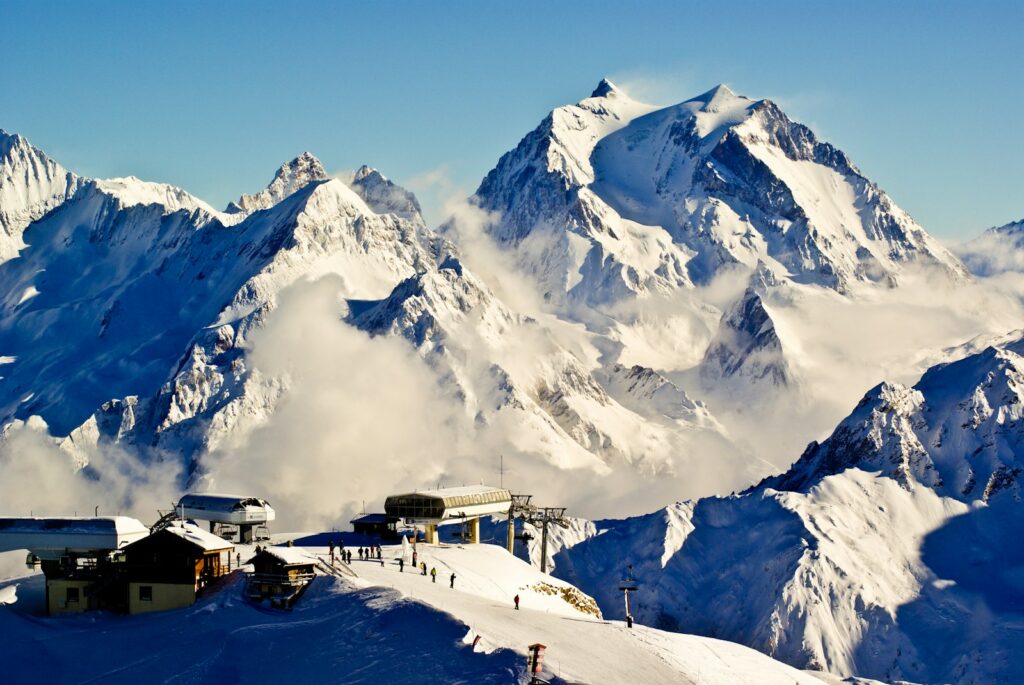 Bourbon Hotel Courchevel: 31 rooms and Zanoni’s Simonetta from 18 December