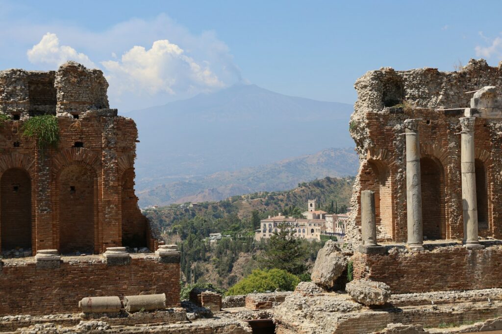 Michelin Guide Italy adds 25 restaurants, from a Taormina villa to Lake Como