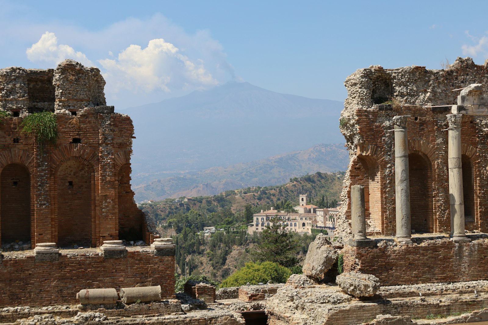 Michelin Guide Italy adds 25 restaurants, from a Taormina villa to Lake Como