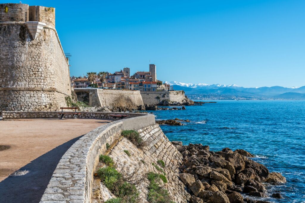 Monet to Picasso: the French Riviera in 160 works at the Royal Academy