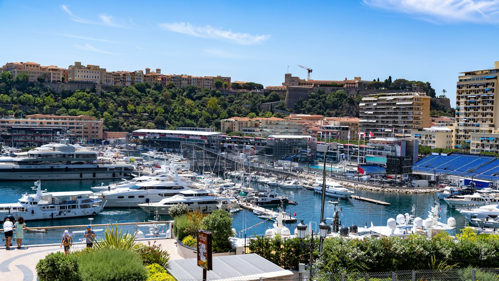 White Arrow: a 116 m superyacht with a helipad and a pickleball court
